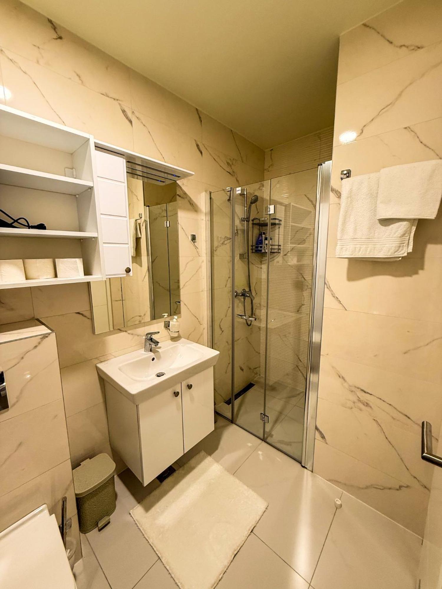 Apartment Chic Tower - Prime Spot Sarajevo