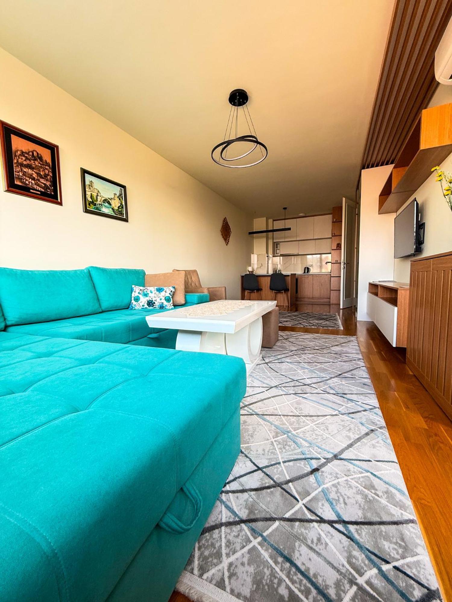 Chic Tower - Prime Spot Apartment *